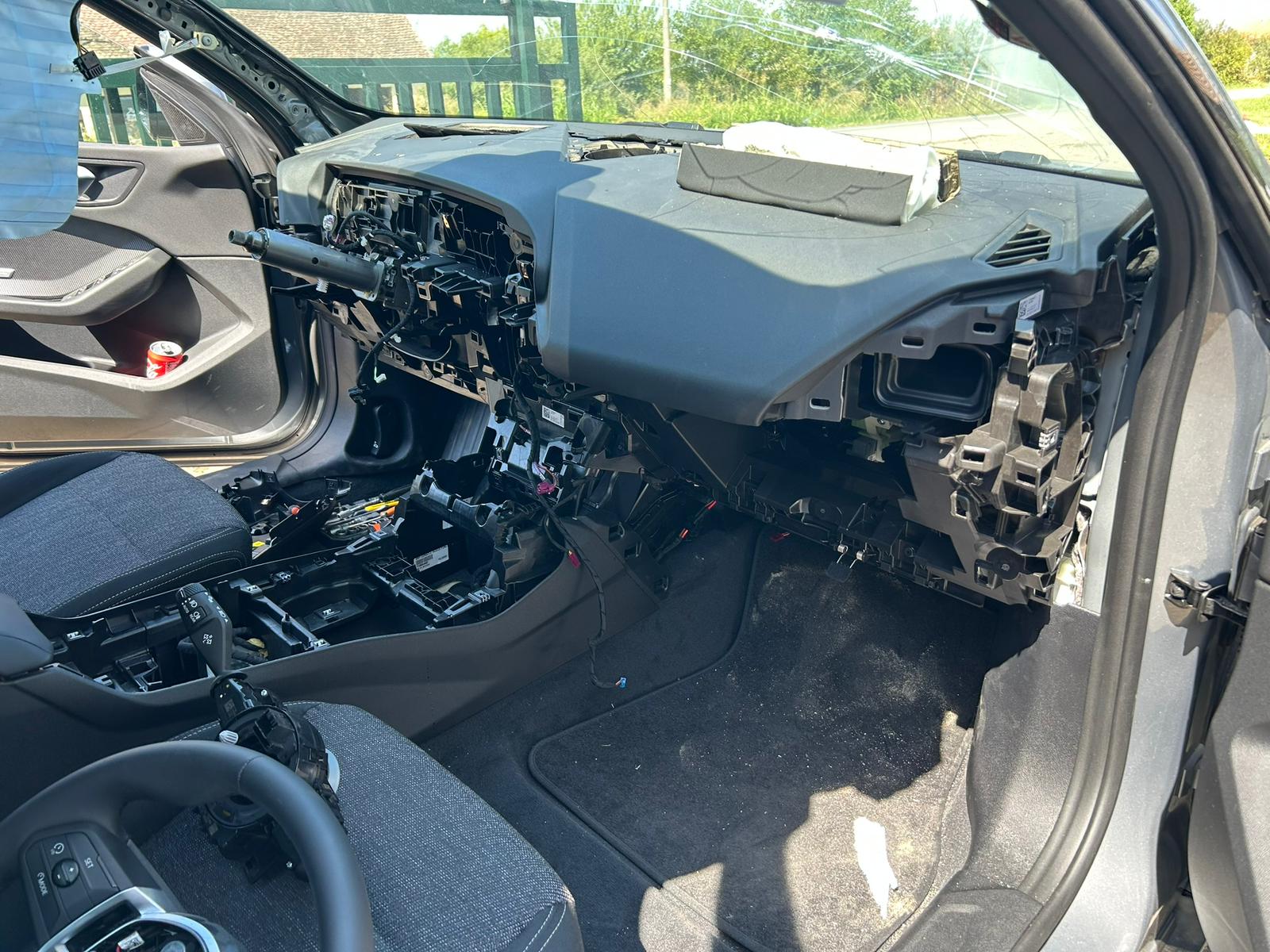 BMW 220i 2025 - reparacija 4